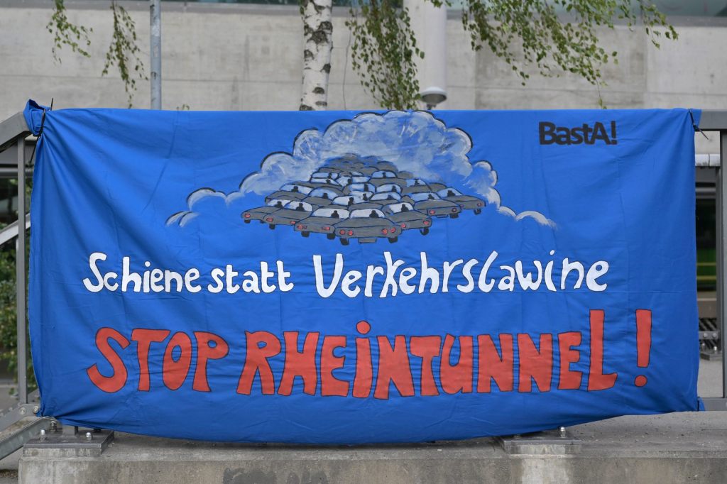 Allianz aus 16 Organisationen lanciert Petition gegen den Rheintunnel