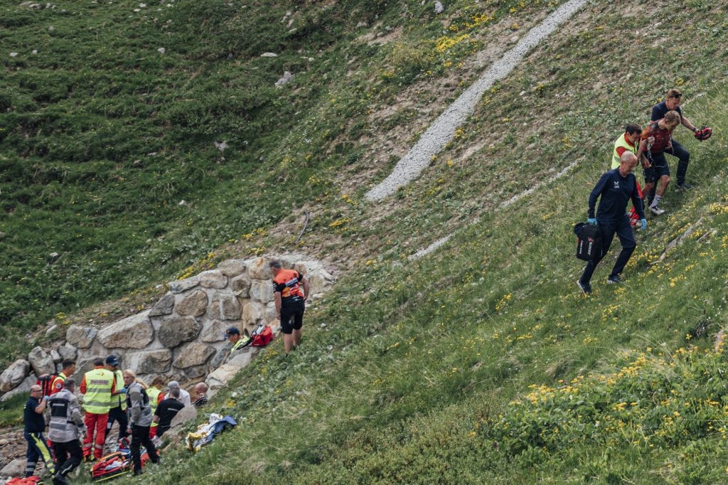 Drama an der Tour de Suisse: Gino Mäder muss reanimiert werden