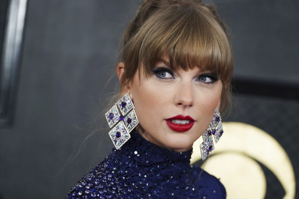 US-Popstar Taylor Swift bricht mit neu aufgelegtem Album Rekorde