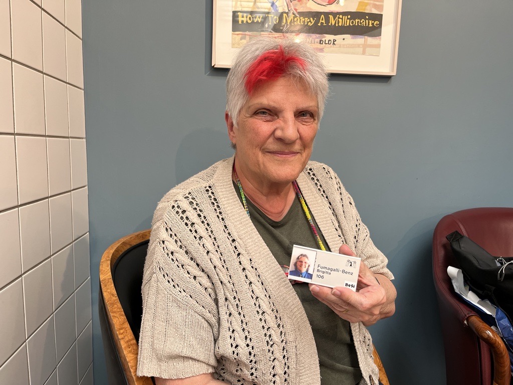 Basels bekannteste Polizistin «Mamafuma» kehrt aus der Pension zurück