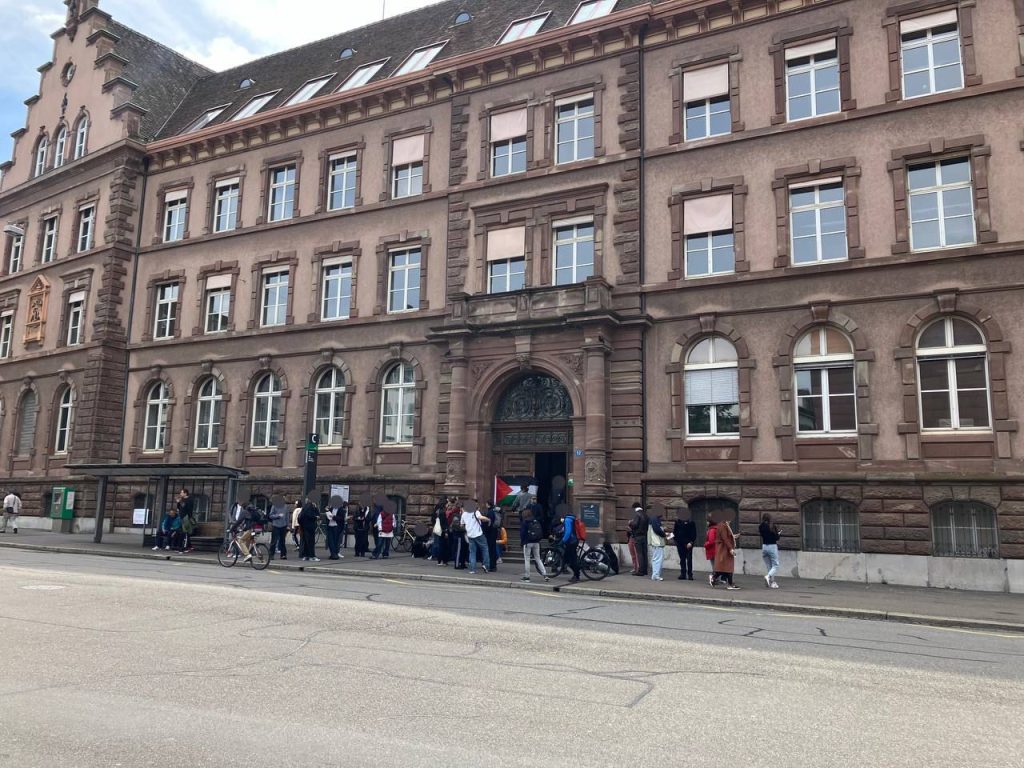 Immobilien Basel-Stadt plant Strafanzeige wegen Uni-Besetzung und beantragt Räumung