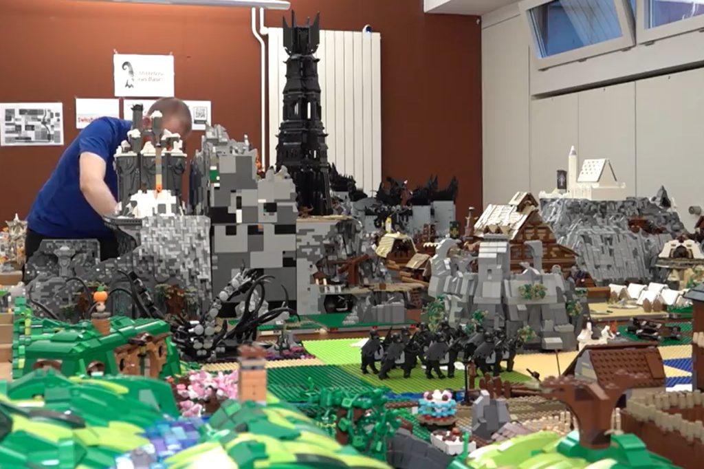 Über eine halbe Million Bausteine: Hier wird Mittelerde aus Legosteinen gebaut