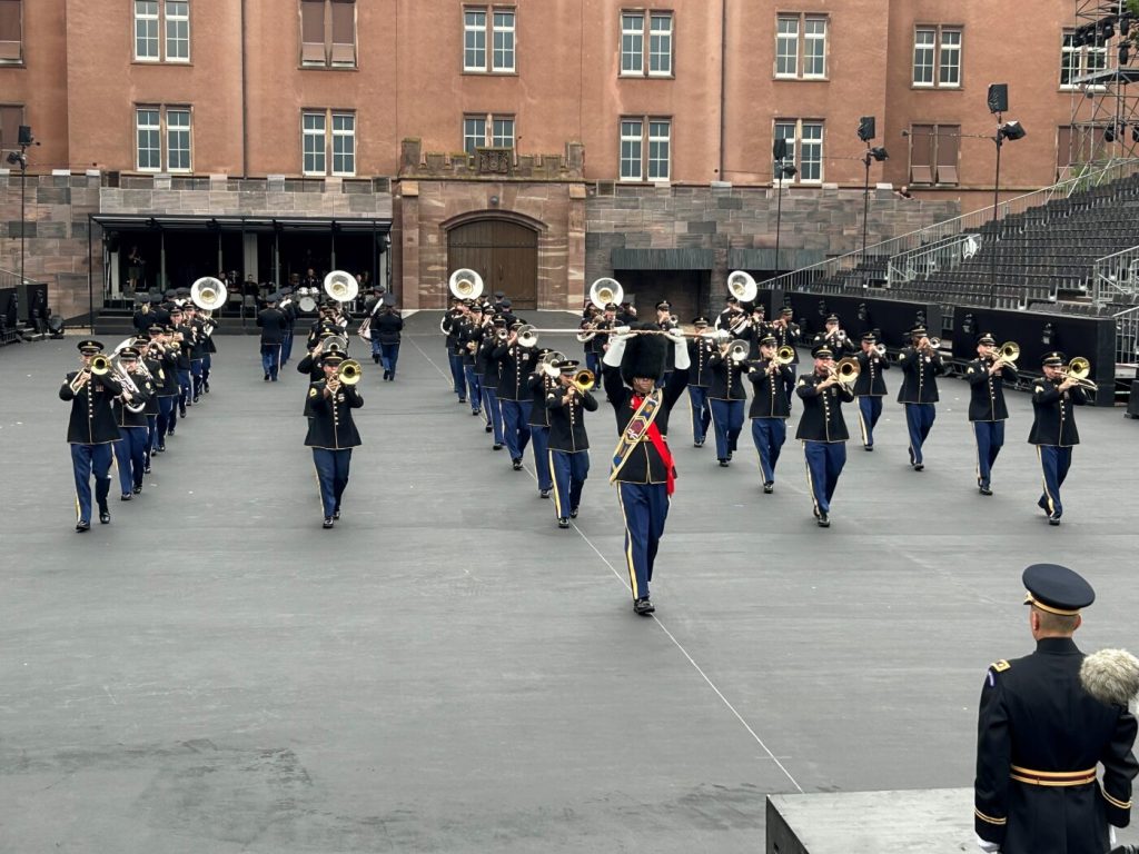 Basel Tattoo 2024 wartet mit Kinderchor, Ländler und Didgeridoo auf