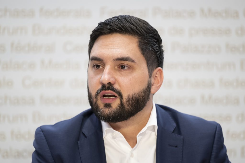 Internet-Liebesbetrüger geben sich als SP-Co-Präsident Wermuth aus