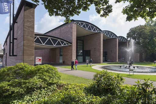 Tinguely Museum feiert Jean Tinguelys 100. Geburtstag mit Kunst-Geisterbahn